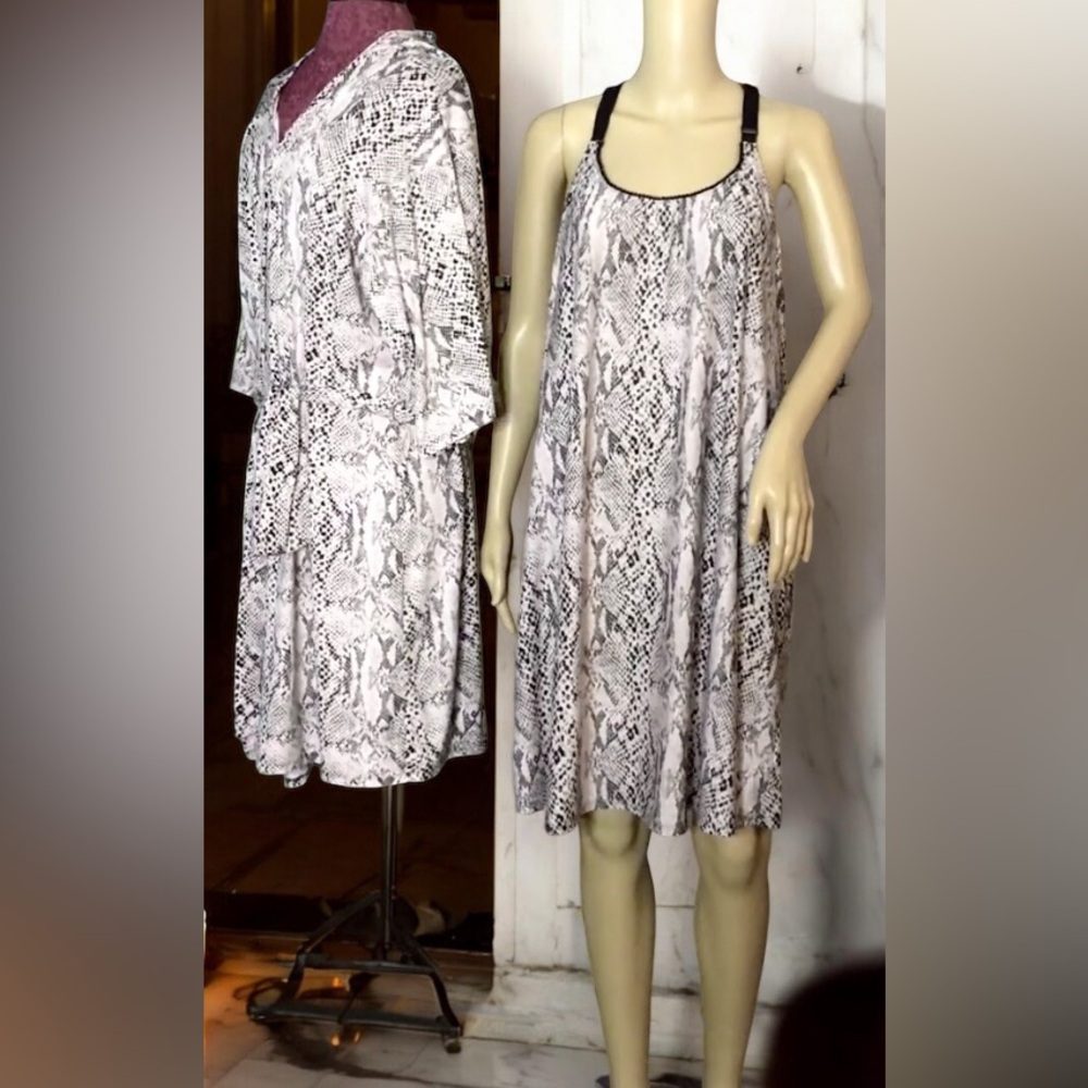 Secret Treasures 2-Piece Snakeskin Print Nightgown & Robe Set